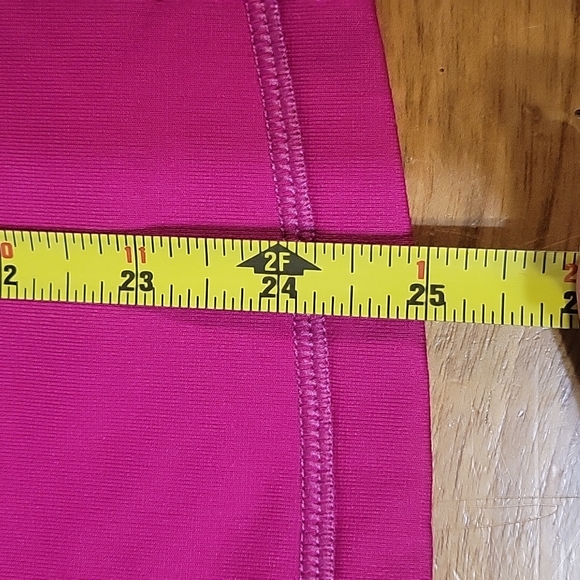 Millet women's M magenta 1/4 zip medium weight hooded sweatshirt - Picture 8 of 8